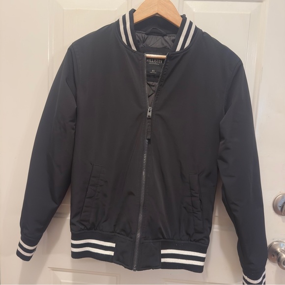 Hollister Black Zip-Up Jacket - Picture 1 of 5